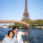 Paris: Private Small Boat Cruise with Rosé and Macarons - Who Should Consider This Tour?