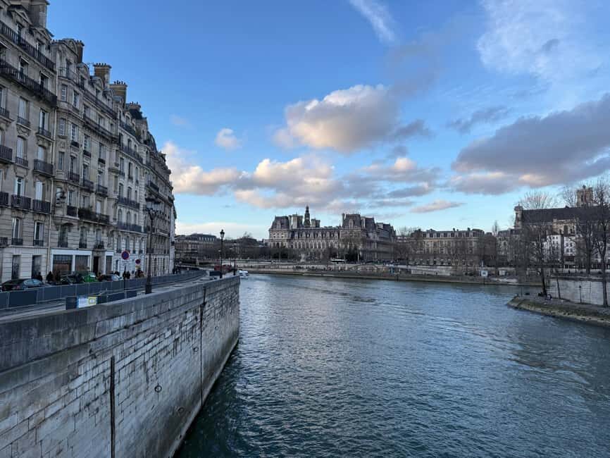 Paris: Private Walking Tour with Notre Dame Medal - An In-Depth Look at the Tour Experience