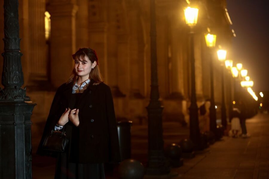 Paris: Professional Photoshoot with 300+ Photos + 1 present - An In-Depth Look at the Paris Photoshoot Experience