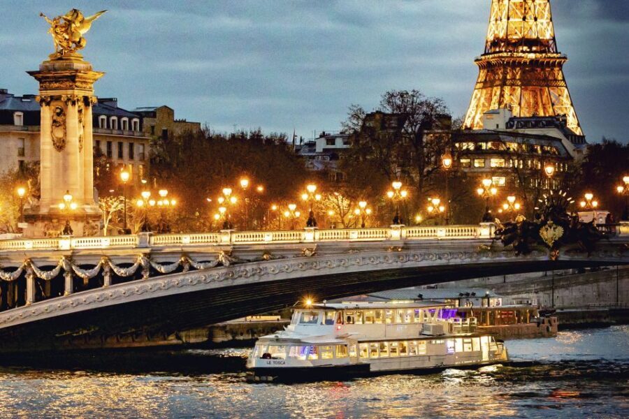 Paris: Seine Dinner Cruise from Eiffel Tower/Liberty Statue - Authentic Traveler Insights