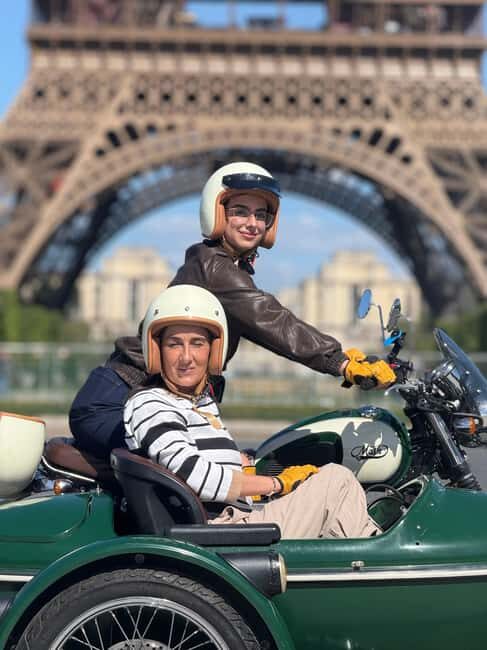 Paris: Sidecar Tour with a Filmmaker to Shoot Your Moment - The Breakdown of the Tour: What to Expect