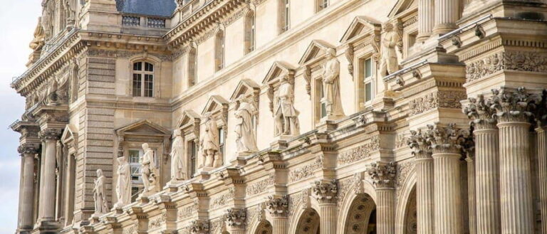 Paris: The secret of the Louvre's facades Guided Tour - Discovering the Hidden Stories of the Louvre’s Facades