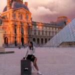 Paris:sunset photoshoot in  of Paris- Louvre Orsay Eiffel - Detailed Review of the Sunset Photoshoot Experience in Paris