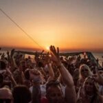 Party on board 2-hour cruise with DJ and open bar - A Deep Dive into the Lisbon Boat Party Experience