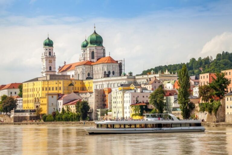 Passau: 1-Hour Guided City Walking Tour - The Sum Up