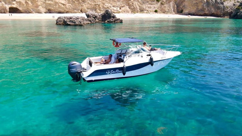 Passeio de Barco em Sesimbra (Publico/Compartilhado) - Break Down of the Experience