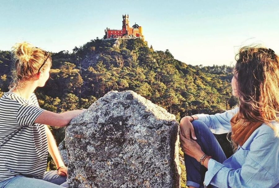 Passeio em Grupo Para Sintra e Cascais Saindo de Lisboa - Exploring the Highlights of the Tour