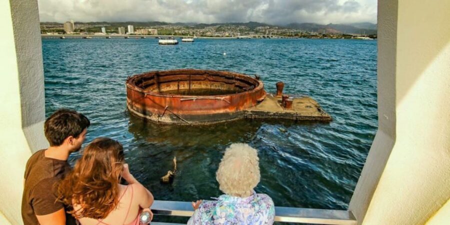 Pearl Harbor Oahu Circle Island Tour - A Deep Dive into the Pearl Harbor Oahu Circle Island Tour