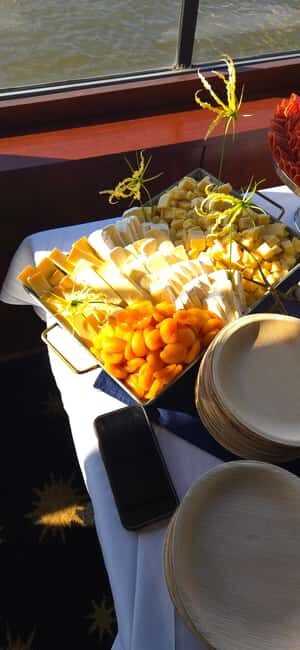 Peekskill: Fall Foliage Brunch Cruise - Why This Cruise Works for Travelers