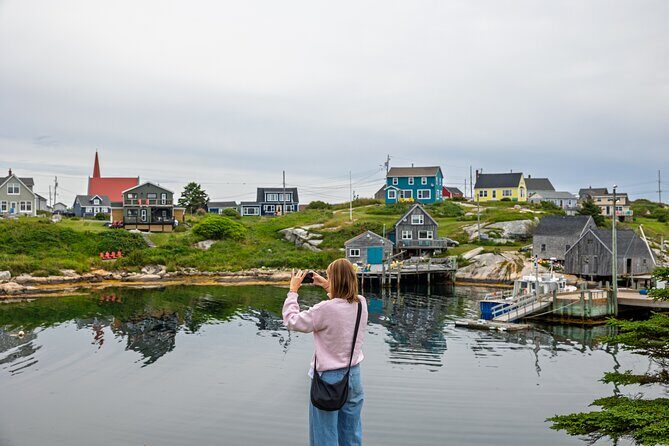 Peggy's Cove Sunset + Halifax Dinner Small Group Night Tour - Exploring the Halifax Night Tour in Depth