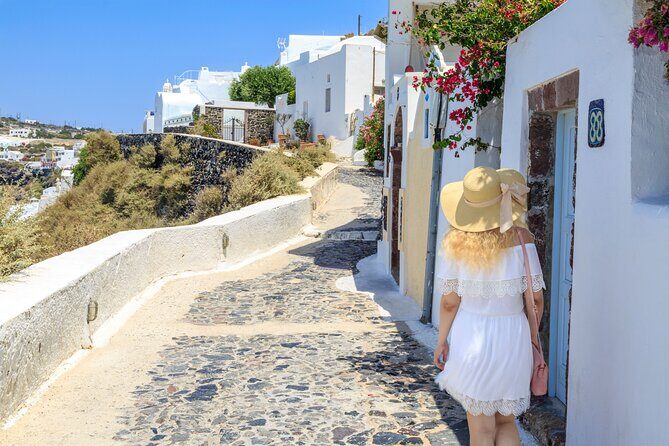 Personalized Private Photoshoot in Fira Santorini - The Itinerary: What to Expect