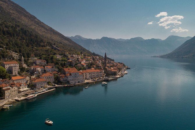 Personalized private speed boat tour - A Closer Look at the Experience