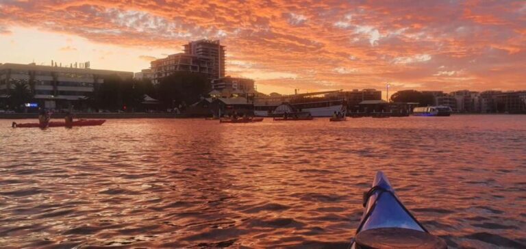 Perth: Sunset City Kayak Experience - The Experience in Detail