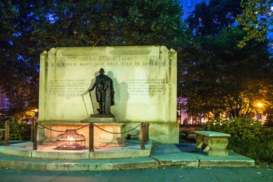 Philadelphia: Phantoms of the Founding Fathers Walking Tour - Who Would Enjoy This Tour?