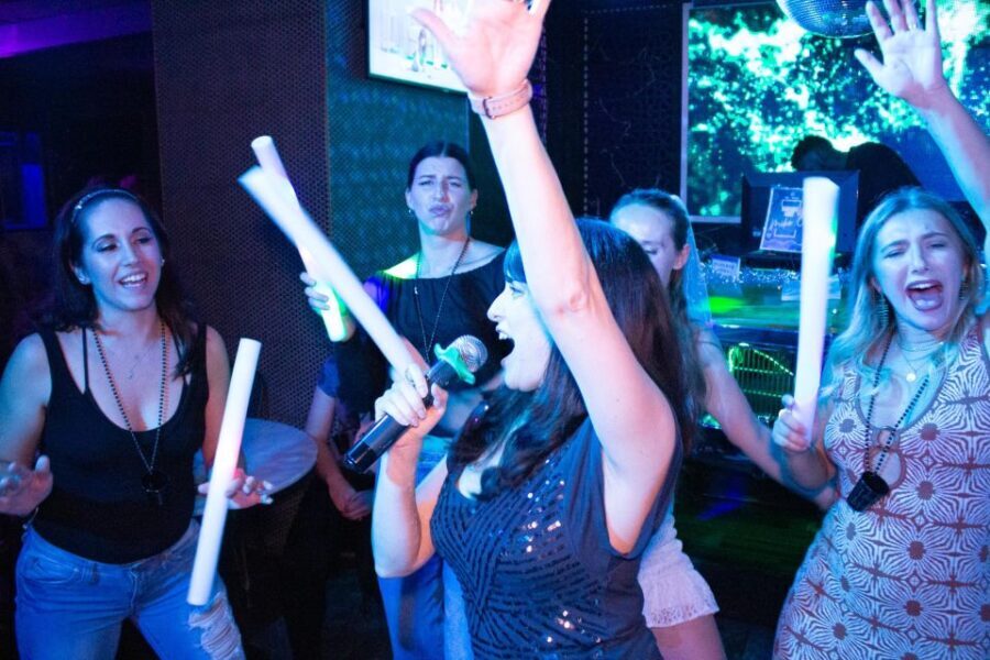 Philadelphia: Secret Bars and Favorite Spots Walking Tour - How the Itinerary Unfolds