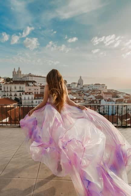 Photo Memories from Lisbon with Professional Photographer - Exploring the Details: What You Can Expect