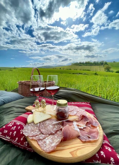 Picnic in the organic vineyards of Brunello - Why This Tour Shines