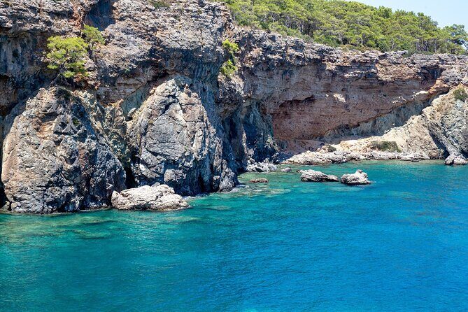 Pirate Boat Tour on the Beautiful Bays of Kemer - Who Will Enjoy This Tour?