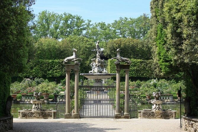 Pitti Palace, Boboli and Bardini gardens Tour with a local Guide - FAQs