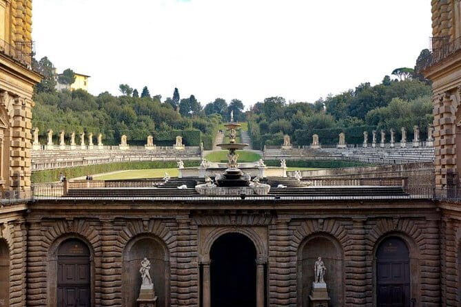 Pitti Palace - Private Tour At Galleria Palatina Incl. Tkts To Boboli Gardens - Who Will Benefit Most?