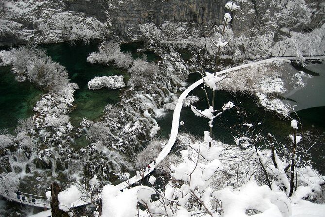 Plitvice Lakes Frozen Landscape Private Hiking Day Trip from Zagreb - Practical Considerations and Tips