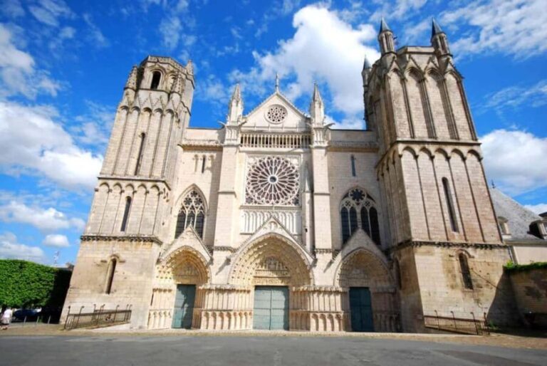 Poitiers: Eleanor of Aquitaine Walking Tour - What Sets This Tour Apart?