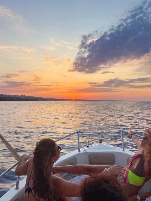 Polignano: group boat Tour between caves prosecco and snacks - Practical Considerations