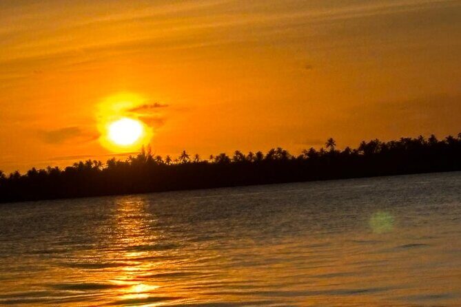 Polynesian atmosphere in Bora Bora Lagoon, Tapas and Cocktail - Frequently Asked Questions