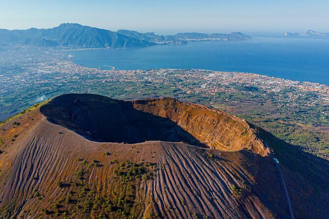 Pompeii and Mt. Vesuvius Full Day Tour with Italian Lunch - Who Should Consider This Tour?