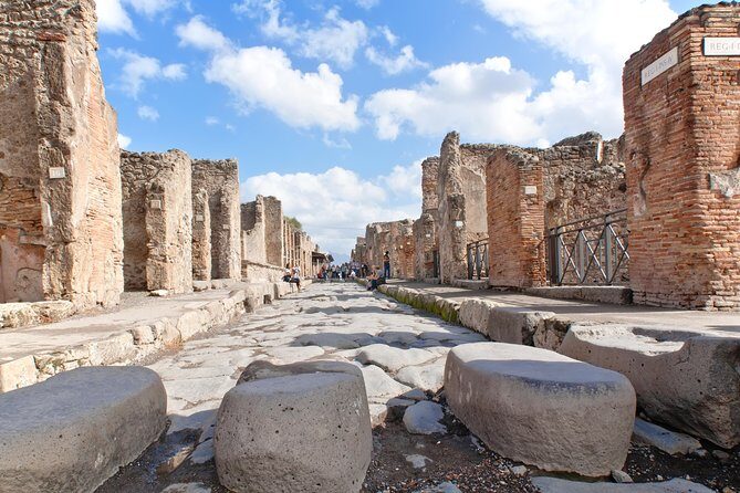 Pompeii and the Amalfi Coast private tour - The Experience: Detailed Breakdown of the Tour