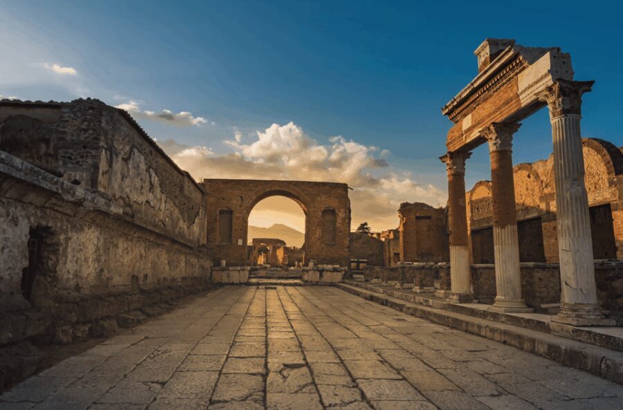 Pompeii Guided Tour with Archaeologist - In-Depth Review of the Pompeii Guided Tour with an Archaeologist