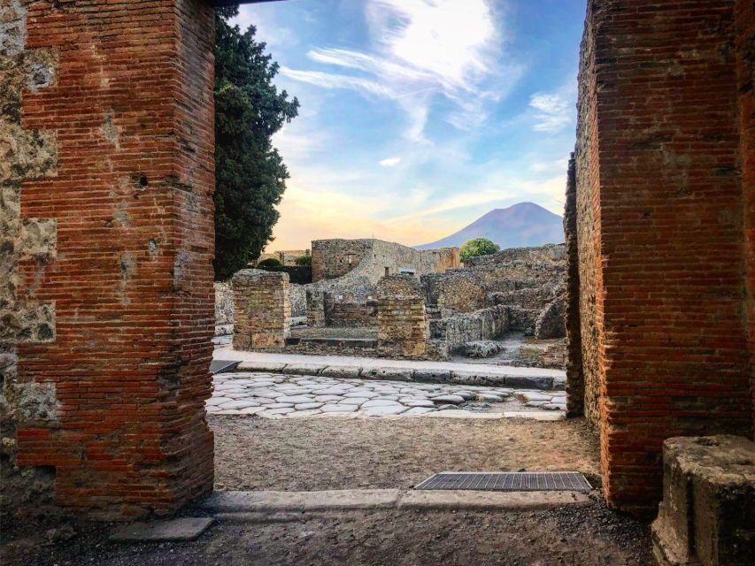 Pompeii Guided Tour with Skip the Line Entry - The Highlights of Your 2-Hour Journey
