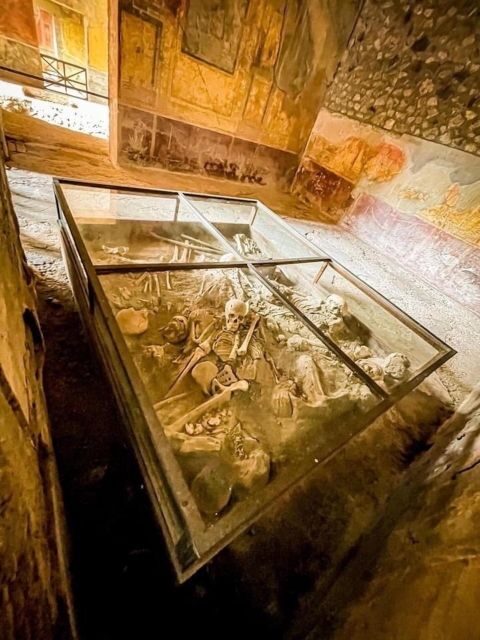 Pompeii in 2h and 30mnt: walk with local guide - A Closer Look at the Pompeii Guided Tour