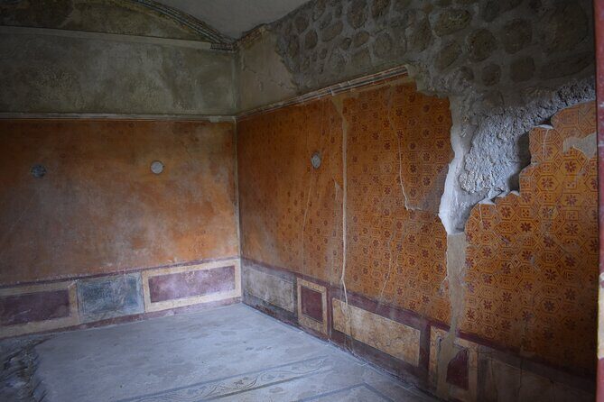 Pompeii Must-See Attractions Guided Tour with Skip-the-Line Access - Who Should Consider This Tour?