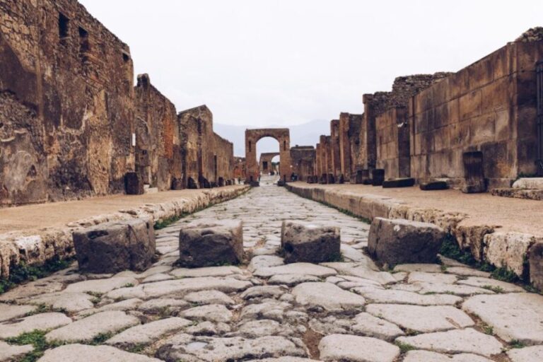 Pompeii Skip-The-Ticket-Line Tour with an Archeologist - Value for Money: What Does the Price Cover?
