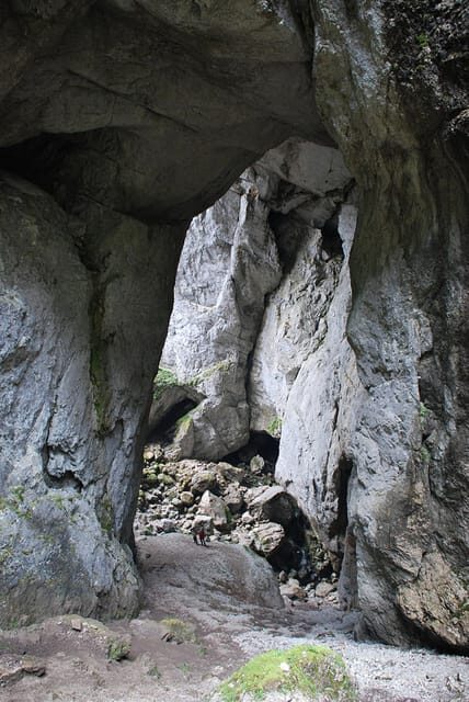 Ponor Fortress:1 day tour visit the greatest Romanian cave - An In-Depth Look at the Ponor Fortress Tour