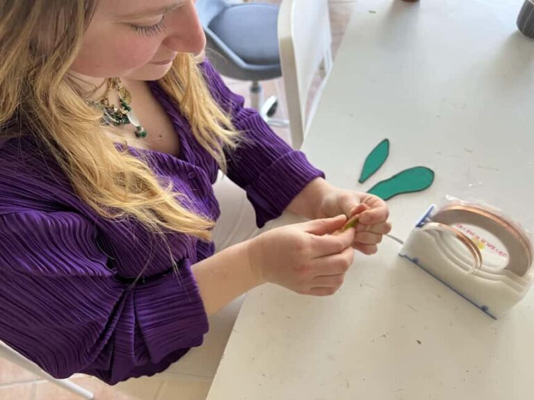 Pont-du-Château: create your own Tiffany stained glass cactus plant - Practical Details and What You Should Know