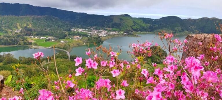 Ponta Delgada: Private Tour Sete Cidades Green e Blue Lakes - The Scenic Drive and Key Viewpoints