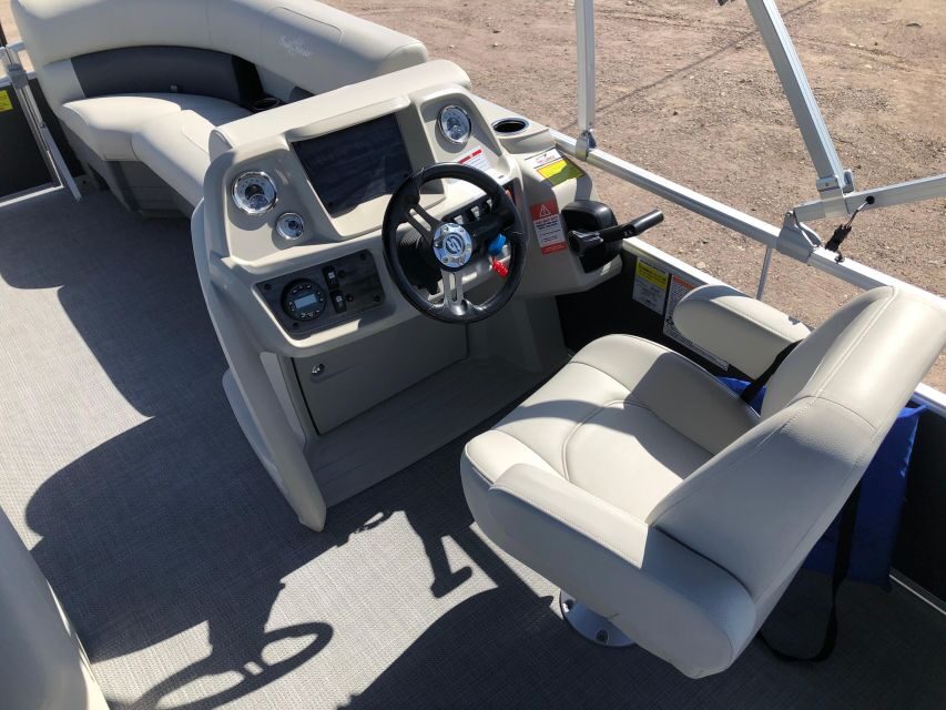 Pontoon Boat Rental - Who Should Consider This Experience?