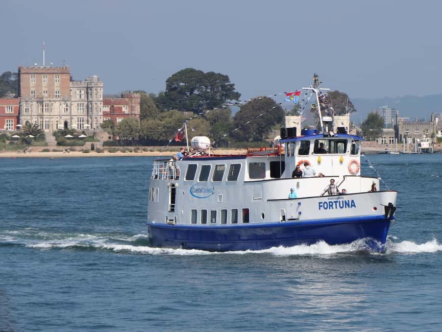 Poole: Festive Harbour Cruise with Mulled Wine & Mince Pie