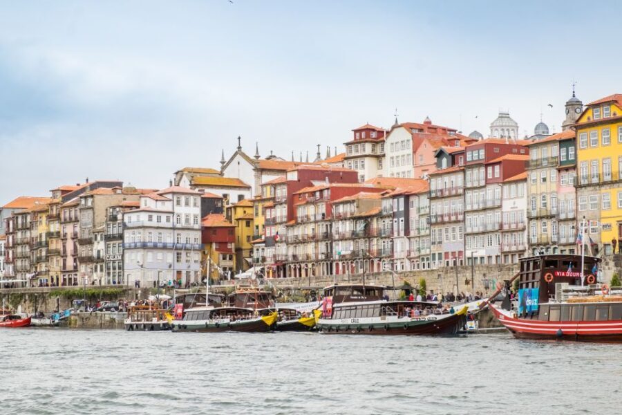 Porto: City Train Tour, River Cruise & Wine Cellar - FAQs