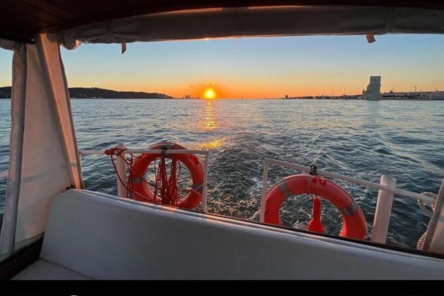 Porto: Douro private cruiser (only for you)6 bridges/sunset - An In-Depth Look at Porto’s Douro Private Cruiser Tour