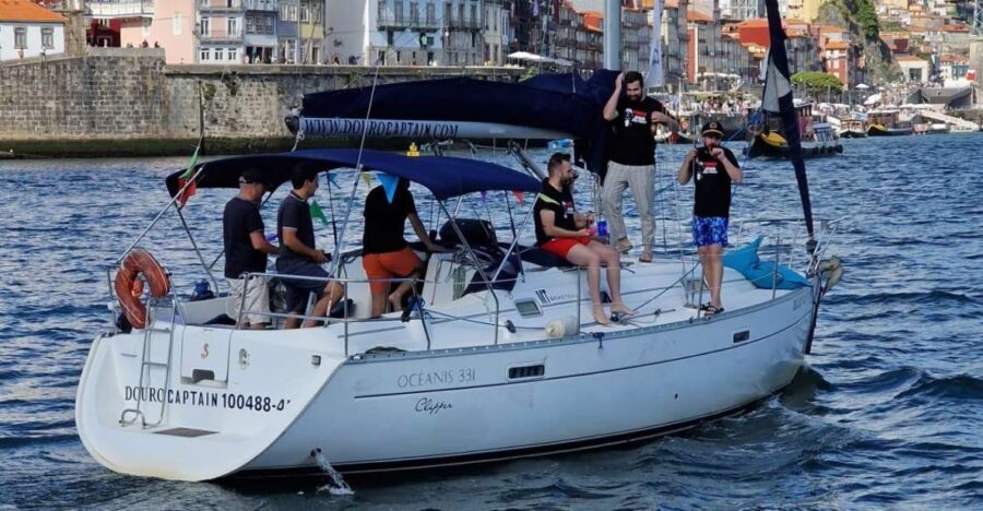 Porto: Exclusive Party aboard a charming sailboat with drink - Exploring the Experience in Detail