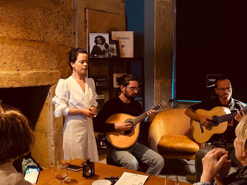 Porto: Fado Live Music, Wine & Cultural Introduction - A Genuine Fado Experience in Porto