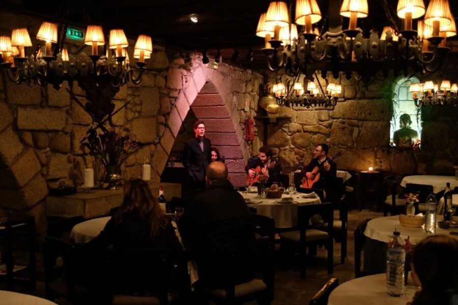 Porto Moonlight Walk & Fado Dinner - Who Should Consider This Tour?