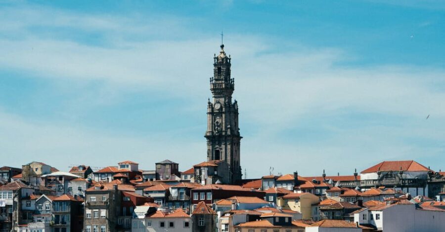 Porto: Private Historical Walking Tour with Local Guide - What the Tour Feels Like