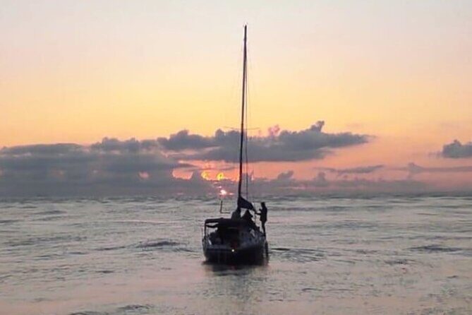 Porto: Private tour on vintage sailboat with sunset option - FAQ