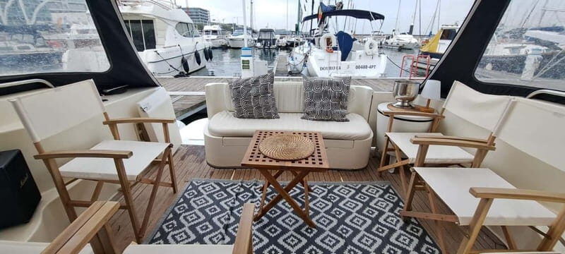 Porto: Private Yacht Tour on Douro River - up to 12 people - The Breakdown of the Itinerary