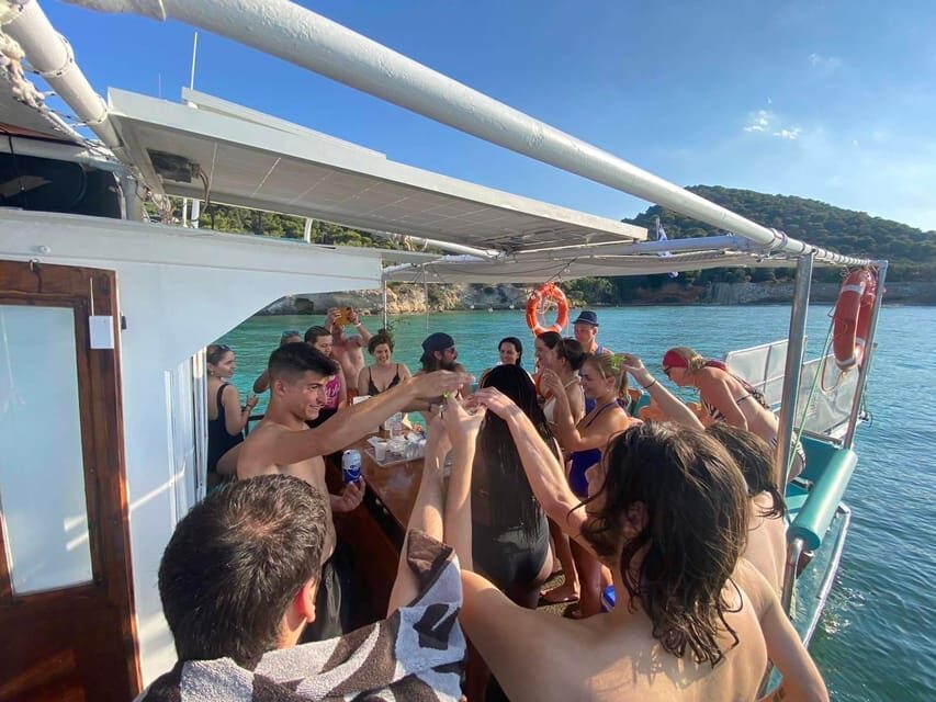 Porto Rafti: Athens Floating Bar Cruise - A Detailed Look at the Porto Rafti Floating Bar Cruise