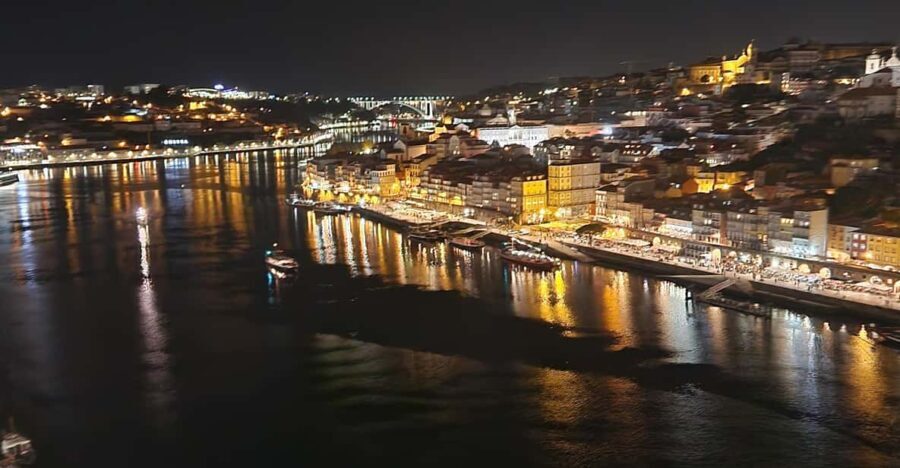 Porto: Sightseeing Tour - Stories, Facts, and the Soul of Porto